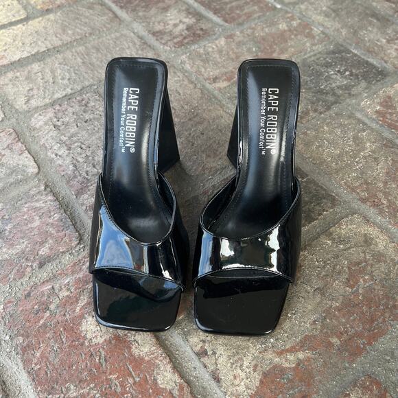 Cape Robbin Marty Patent Faux Leather Heels Size 6.5 - Picture 1 of 4